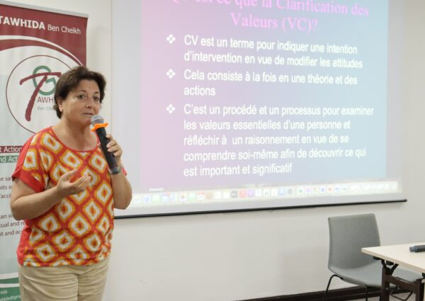 Atelier de révision du manuel de clarification des valeurs et de changement des attitudes en santé reproductive